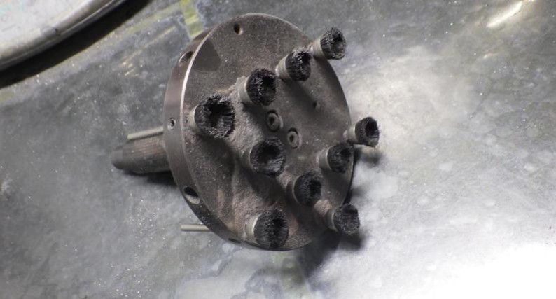 投稿についてもっと詳しく 滋賀工場にて、半永久使用可能ブラシ爆誕！